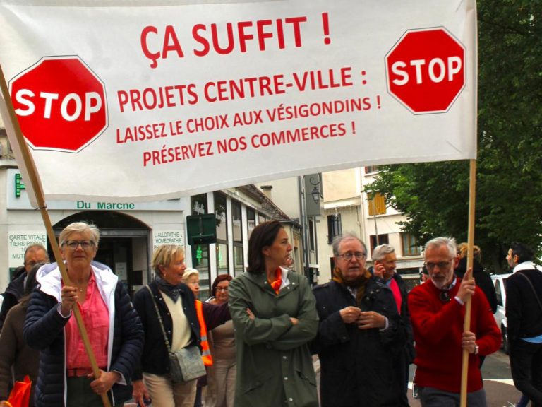 Troisième manifestation contre le réaménagement du centre-ville